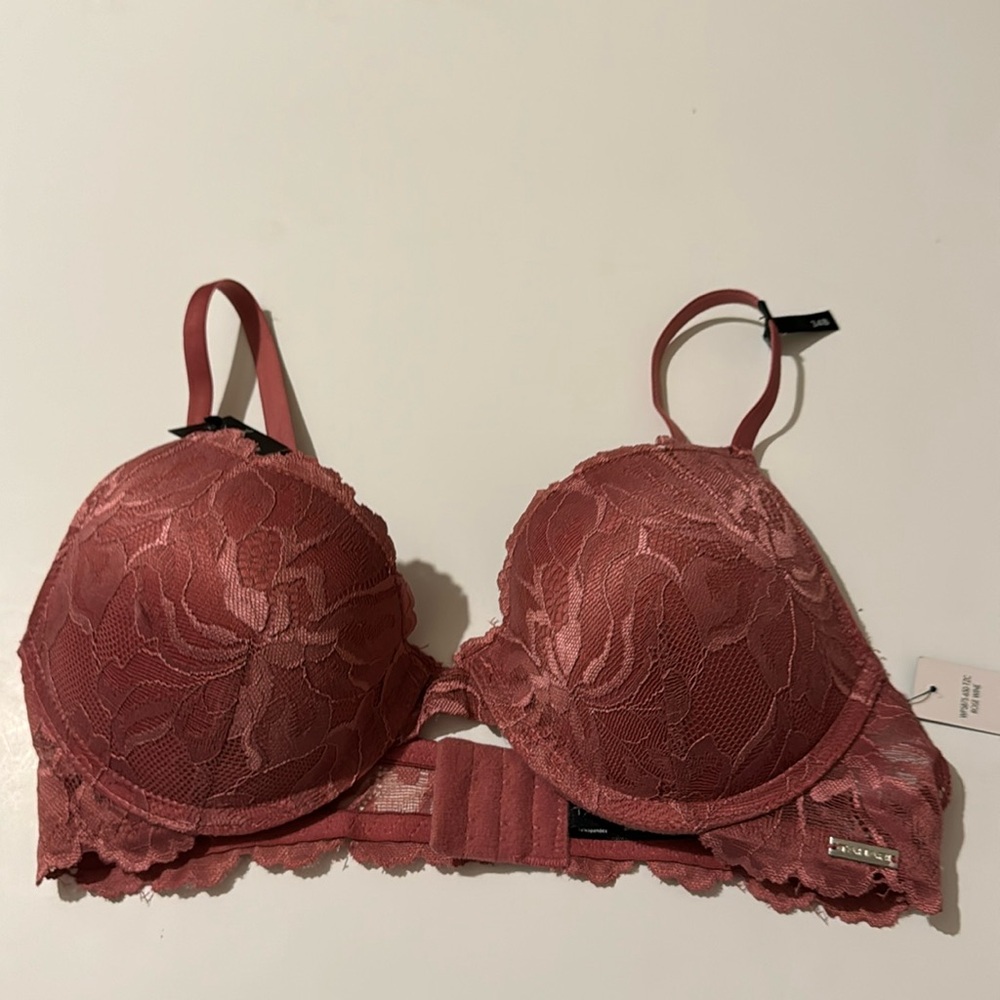 New- Tahari Essential Lift-34B